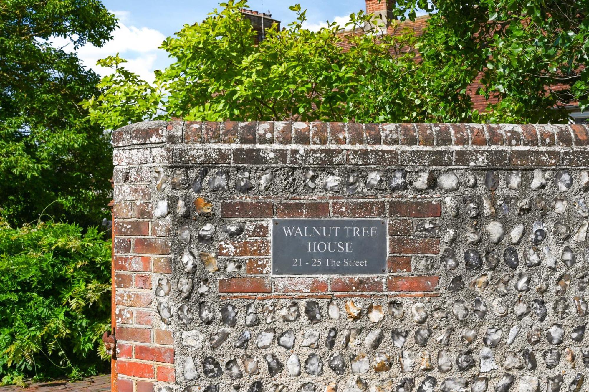 Walnut Tree House Villa Rustington Buitenkant foto