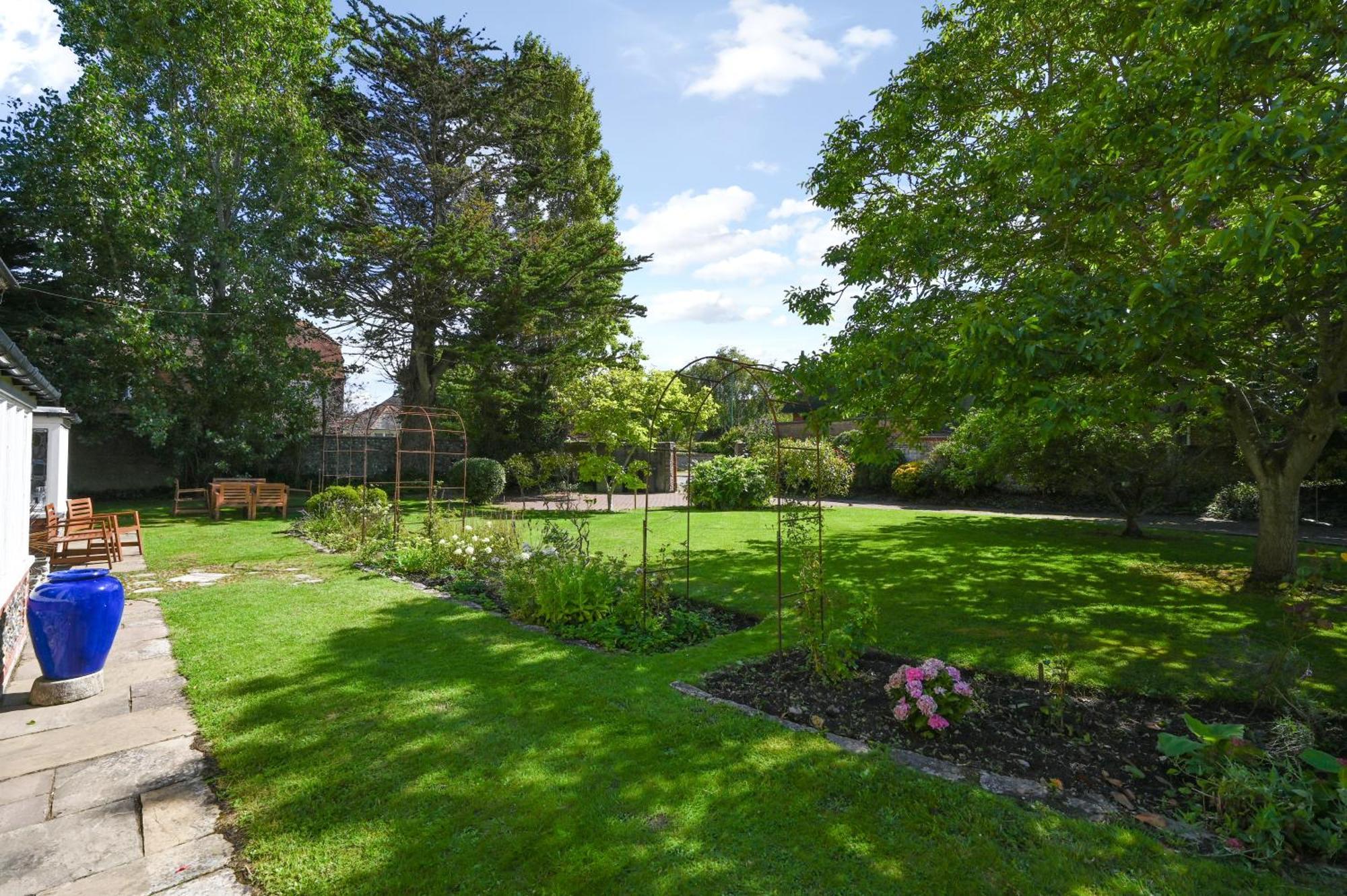 Walnut Tree House Villa Rustington Buitenkant foto
